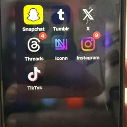13 iPhone max With TIK TOK INSTALLED 
