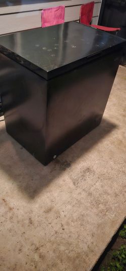 Mini deep freezer