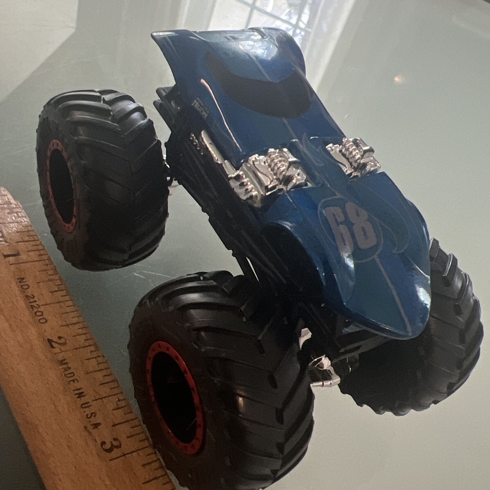 Twin Mill Monster Jam Blue Monster Truck #68 1:64 Scale Diecast Hot Wheels