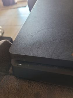 PS4 Slim