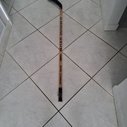 Vintage Sherwood 5030 Featherlite Coffey RH 85 Flex Hockey Stick