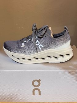 On Cloud Surfer Max Women