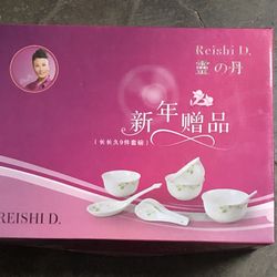 Porcelain Bowl Set