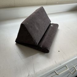 Ipad/Tablet Holder For Lap