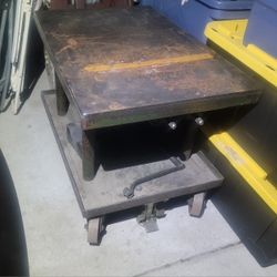 Solid Steel Rolling Cart With Adjustable Crank Up Height. 5,000 Lb Capacity