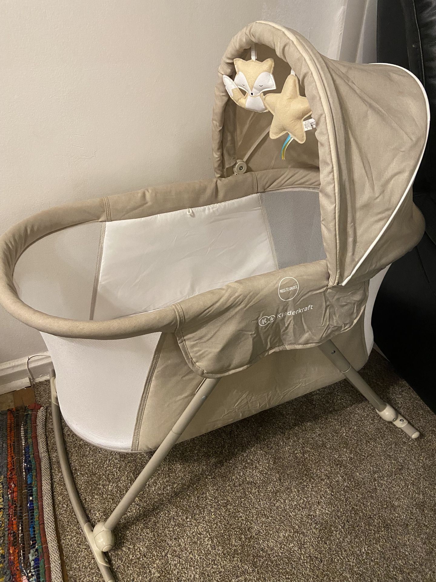 Bassinet (Free)