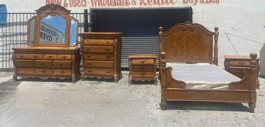 HERMOSO JUEGO DE CUARTO CAMA TAMAÑO QUEEN