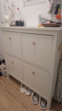 IKEA HEMNES Wall Mounted Shoe Cabinet [White]