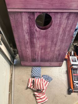 Cornhole set