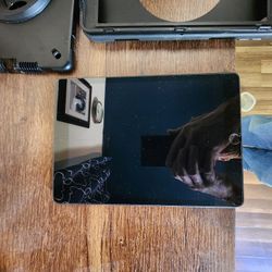 Apple Ipad 9 Gen + Pencil And Protective Case
