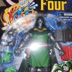 Marvel Legends Doomsday Dr Doom 
