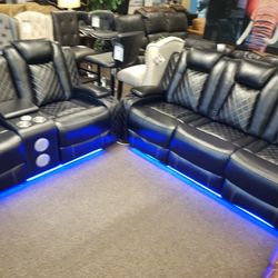 BEAUTIFUL SOFA AND LOVESEAT RECLINING 
