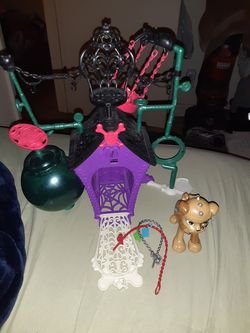 Monster high doll pet