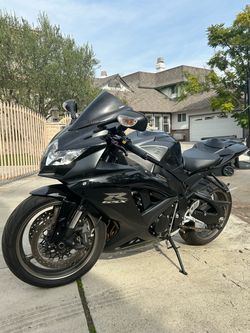09 GXSR 750