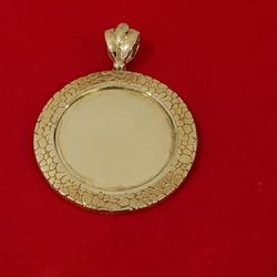 10kt Gold Picture Pendant