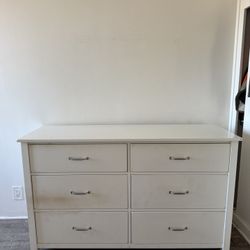 Heavy Pottery Barn 6 Drawer Dresser