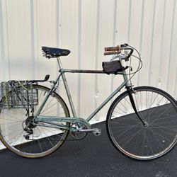 Vintage Schwinn Retro Cargo City Road Bike