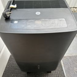 Dehumidifier General Electric 50 Pint