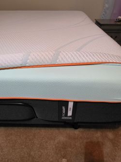 TEMPUR PEDIC KING SIZE BED