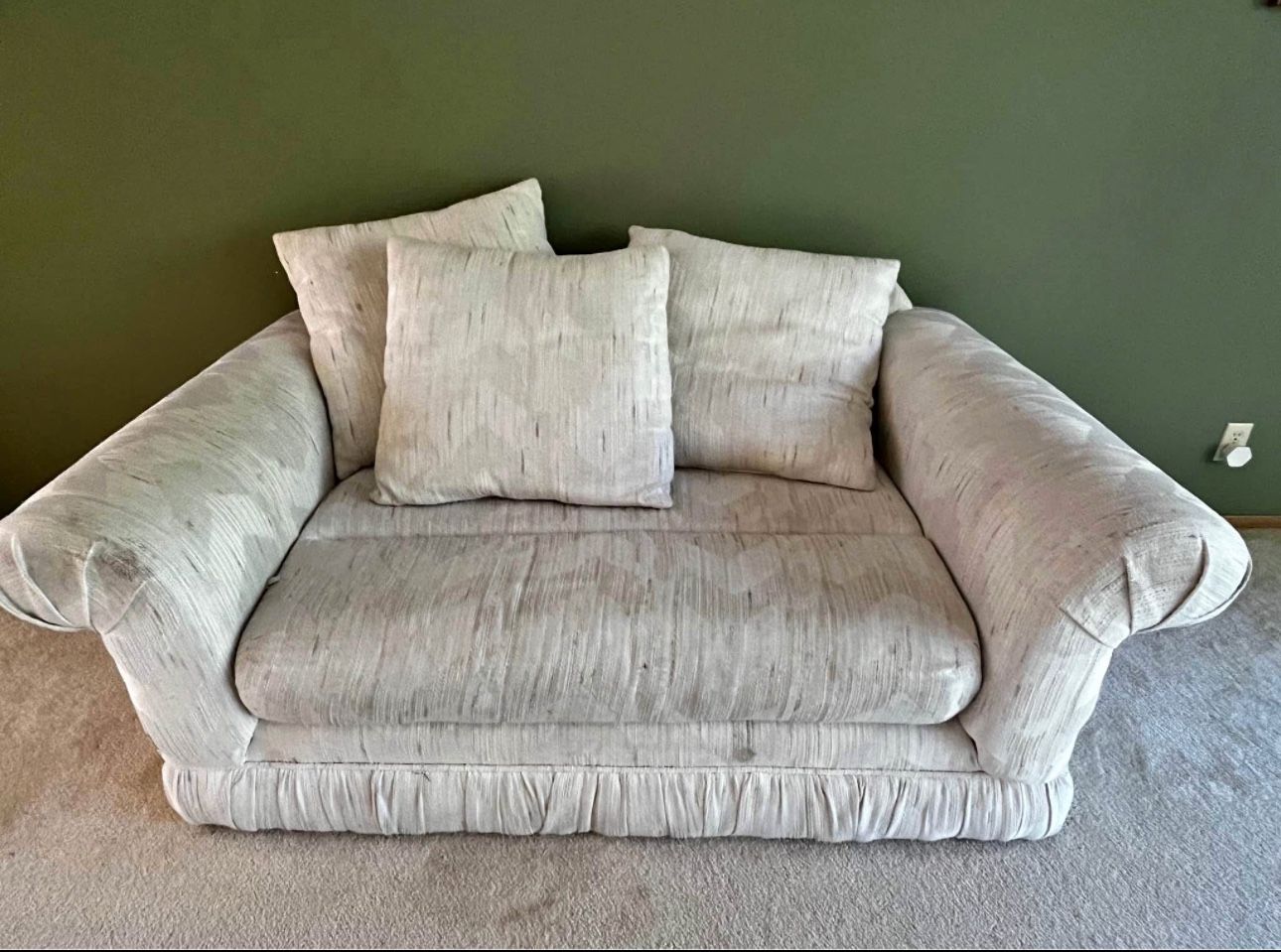 Loveseat - Comfortable - Clean