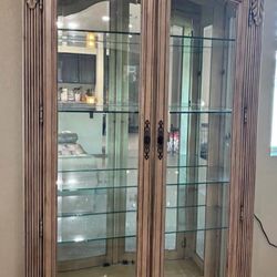 Glass curio Cabniet