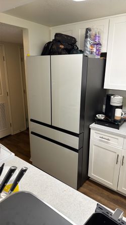Samsung fridge refrigerator- 36 in. Wide BESPOKE 29 cu. ft. 4-Door French Door Good Deal White Glass Standard Depth