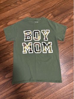 Fashion Nova * Camo Design Boy Mom * Short Sleeve Tee * Small