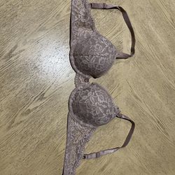 New Maidenform Lace Bra Size 32D