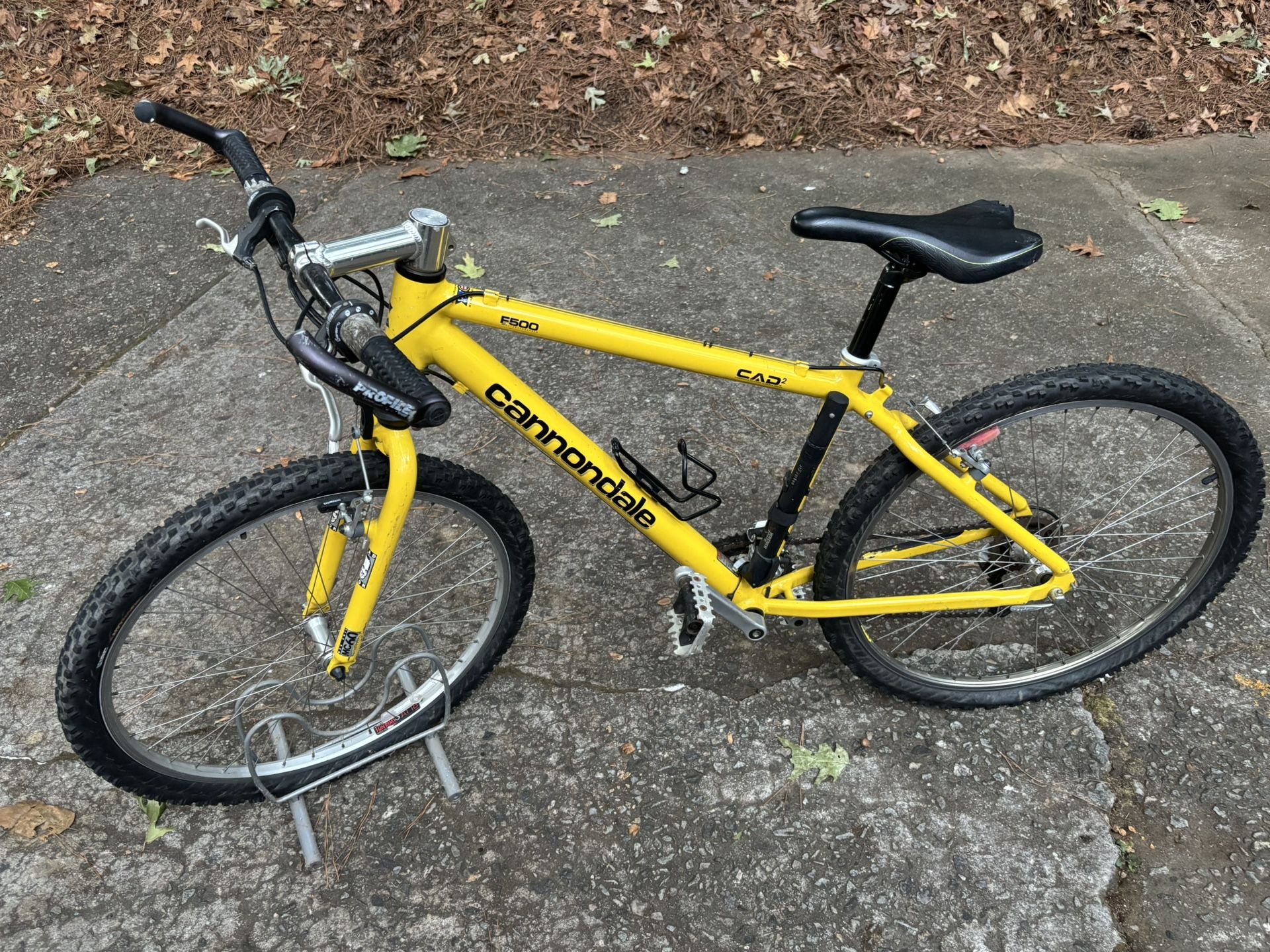 Cannondale F500 CAD2 Mountain Bike 16 Inch Frame 