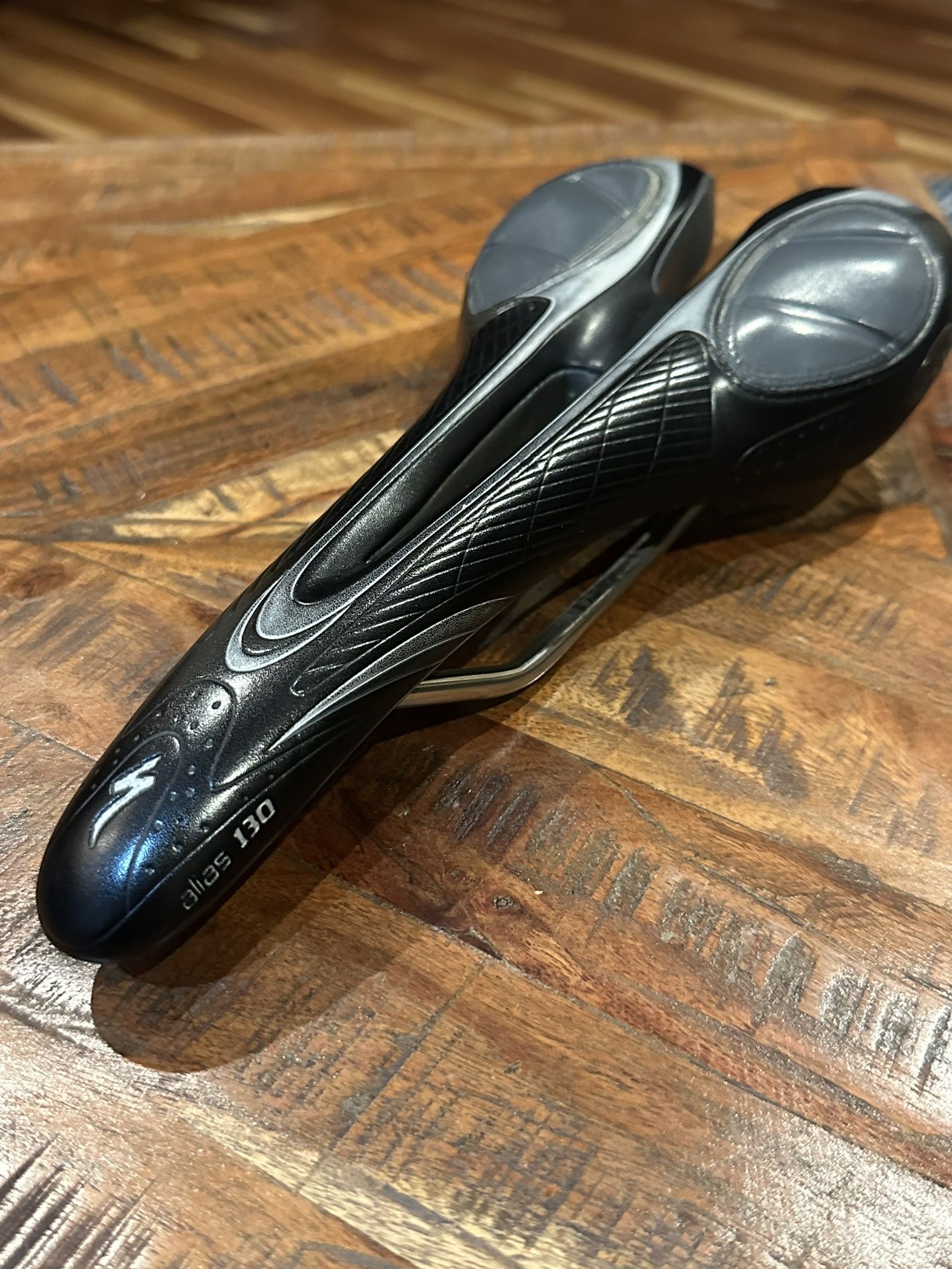 SPECIALIZED ALIAS 130 BodyGeometry 130mm Cycle Seat