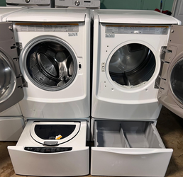 LG Front Load Washer Dryer Set, SmartLaundry