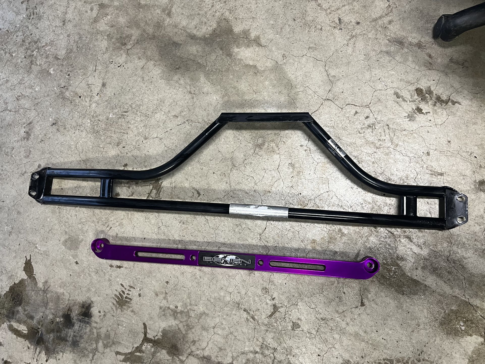 EG/DC Benen industries strut Bar for Sale in Portland, OR OfferUp