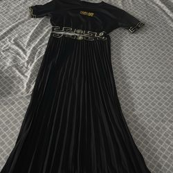 Set the skirt and shirt,,, versa