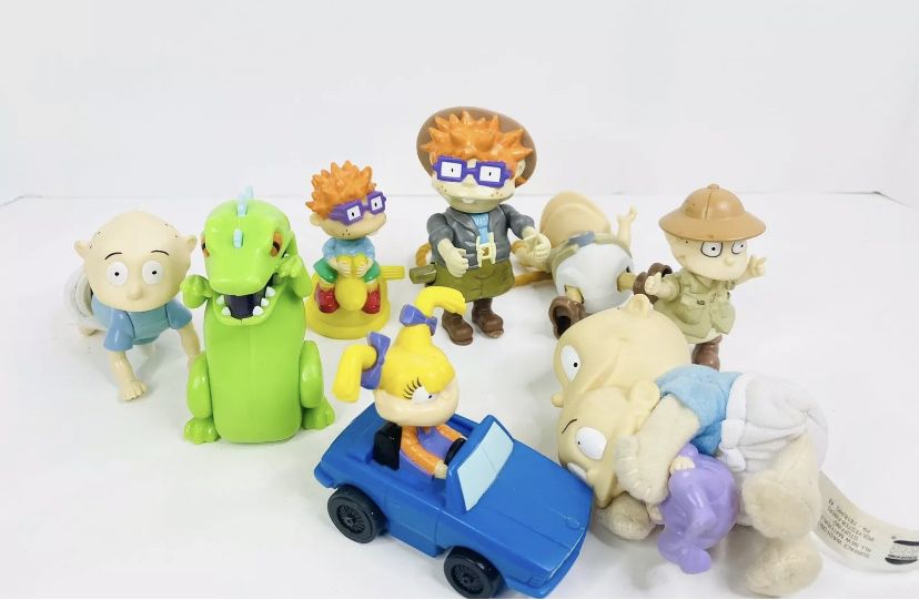  vintage burger king Rugrats Figure Toys lot of 8.    Lot of 8 Burger King rugrats toys all in good condition.   The last pictures is not a Burger Kin