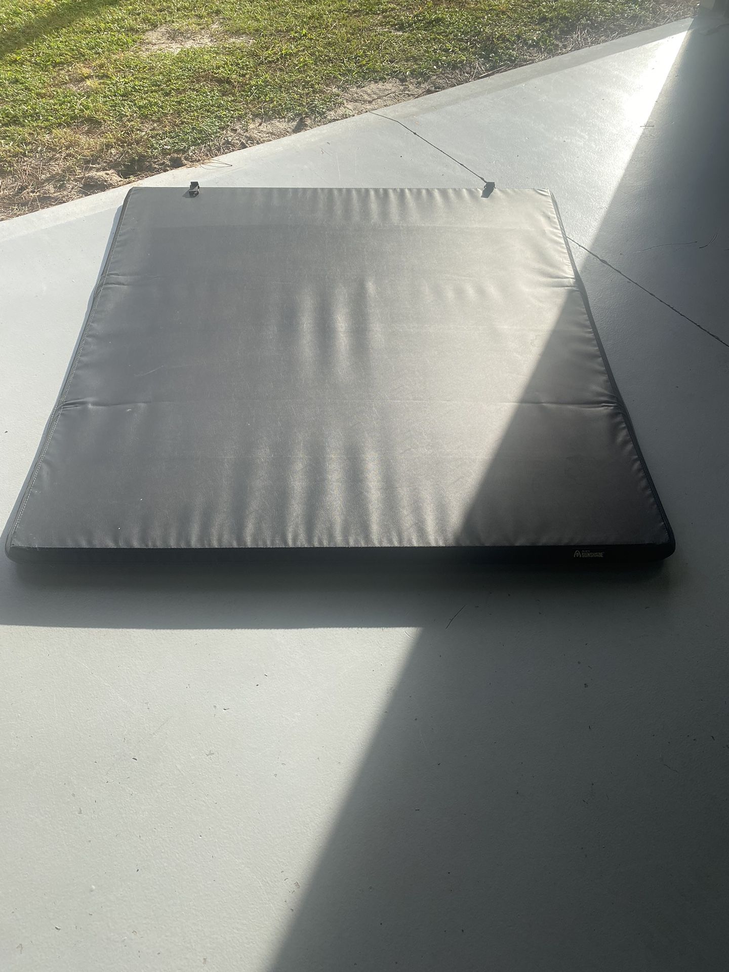 Jeep Tonneau Cover