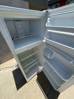 Free refrigerator