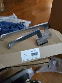 Bathroom accessories set of 2