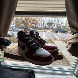 JORDAN 1 CHICAGO LOST AND FOUNDS