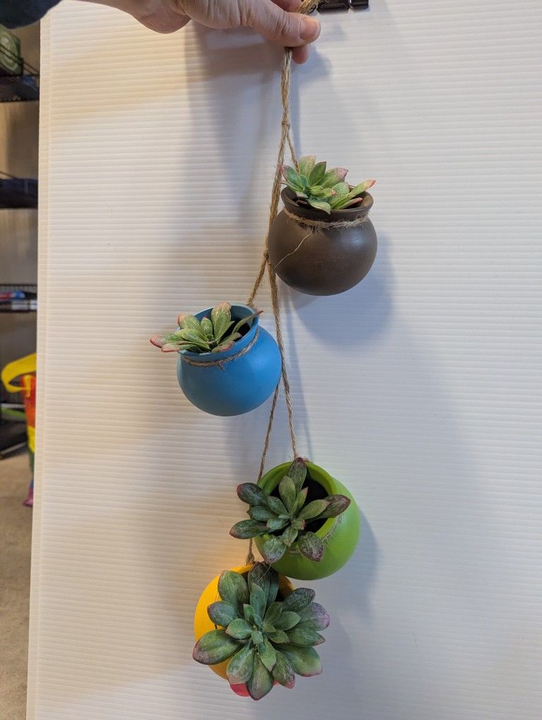 Honey Pot Hanging Wall Decoration