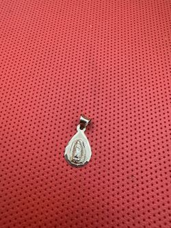 14k Gold Pendant Virgin Mary