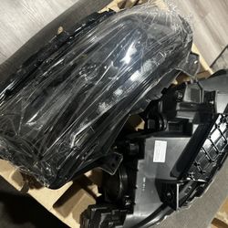 Dodge Charger 2019 Headlights