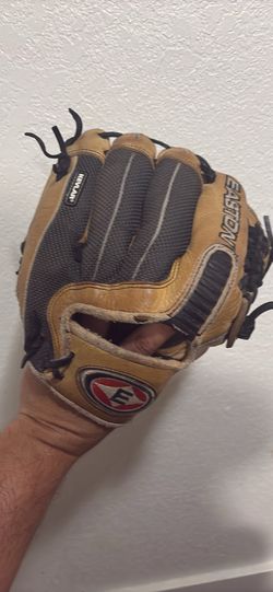 Easton baseball glove