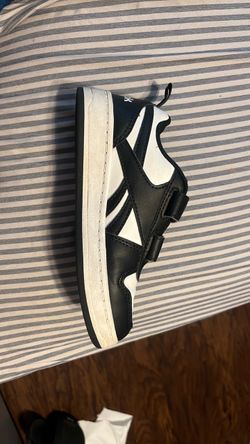 Kids reebok shoe size 12