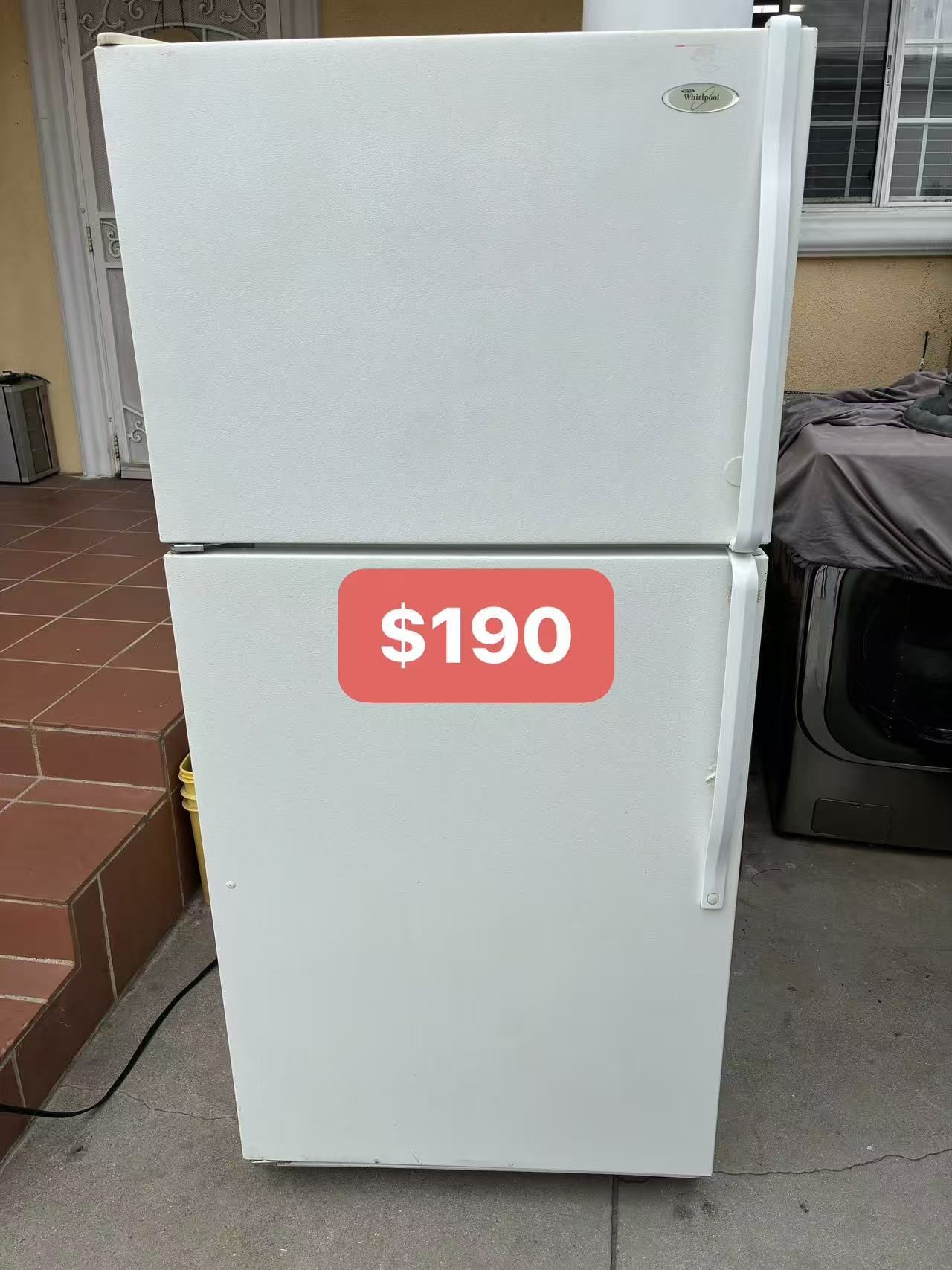 GE Refrigerator