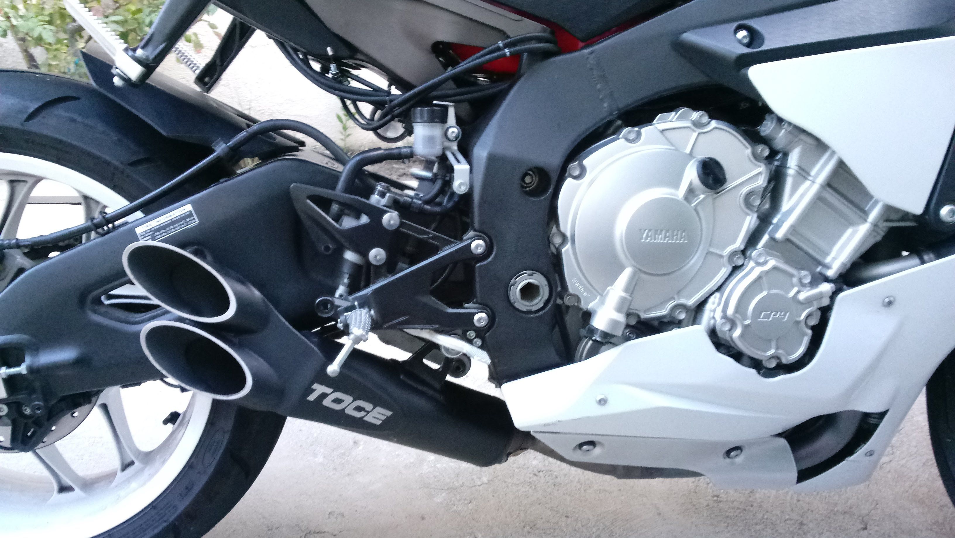 Yamaha R1 Exhaust. Toce. Plus y pipe. Plus decibal killer