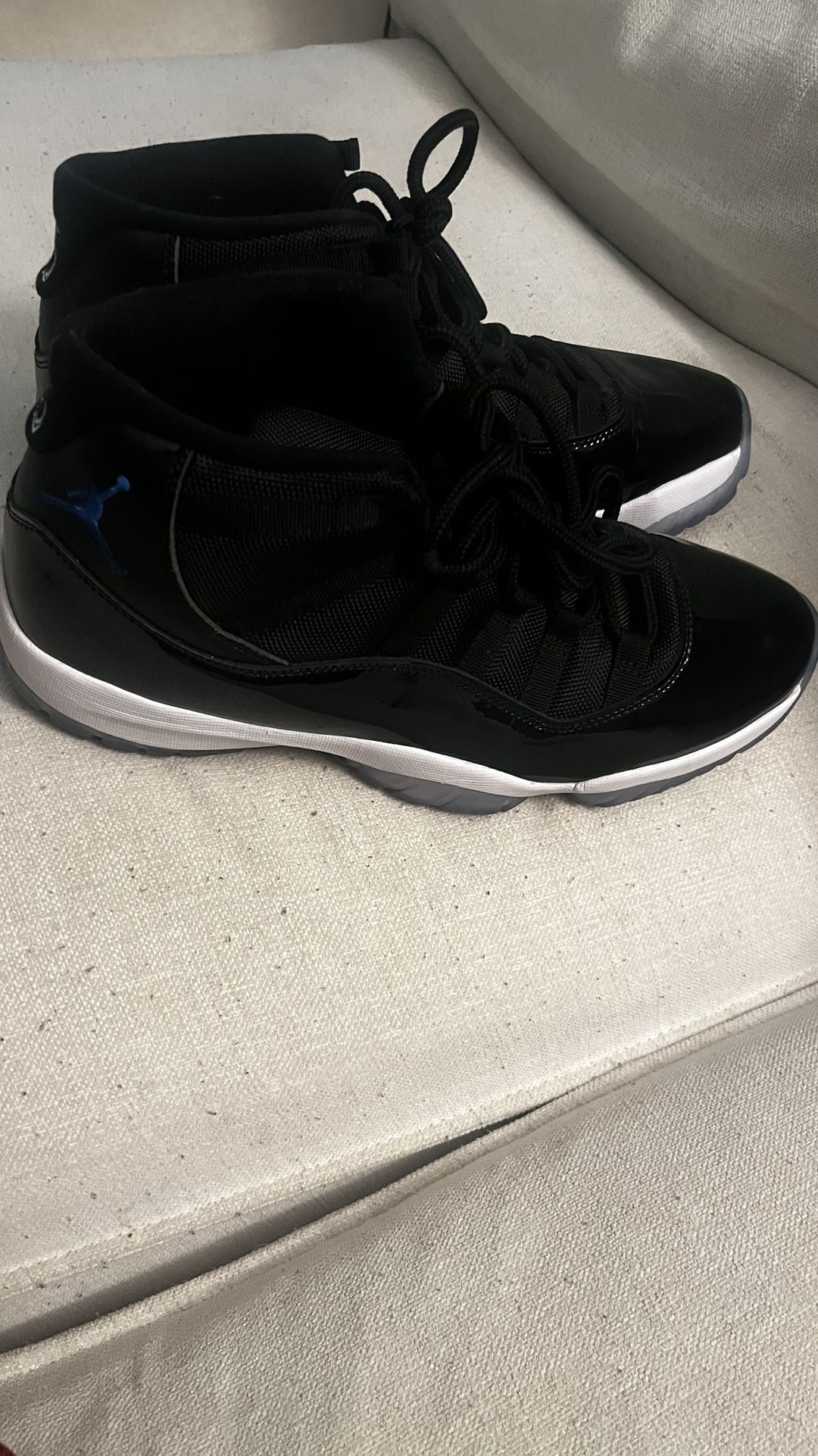 Jordan 11 Space Jam