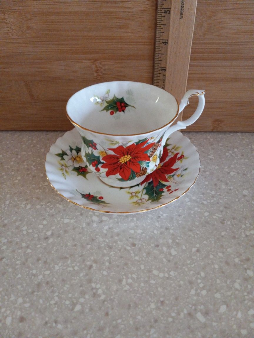 Vintage 1976 Royal Albert Bone China Cup & Saucer, Poinsettia