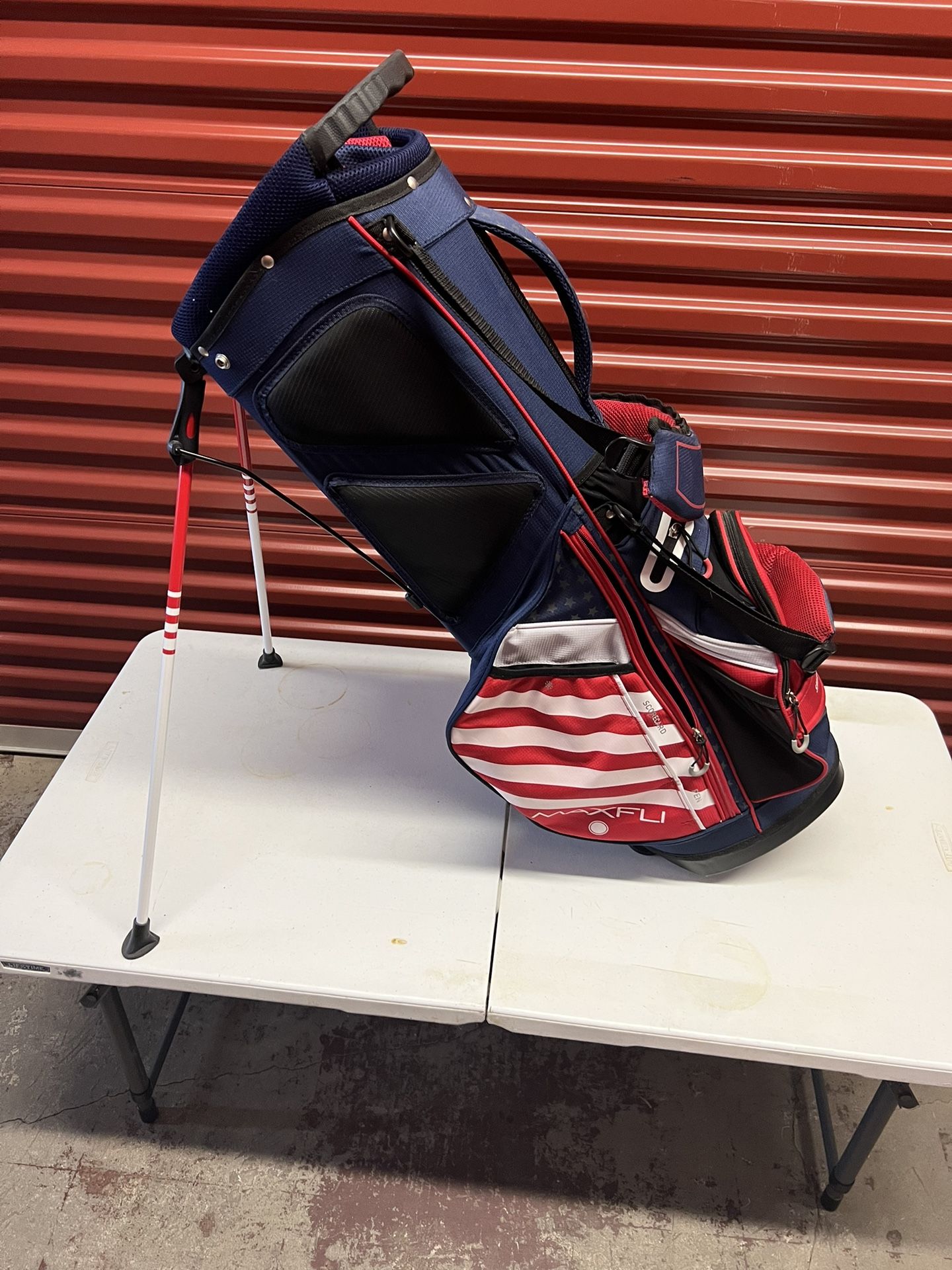 LEFT handed Golf Clubs And Maxfli Stand Bag for Sale in San Antonio, TX