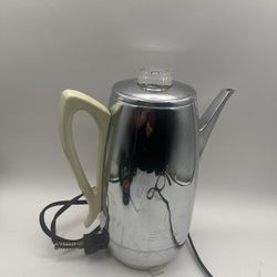 Vintage UNIVERSAL COFFEEMATIC No. 45887z Heigh: 11”