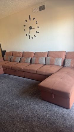 Large  Sectional Sofa with Pull out and storage compartments